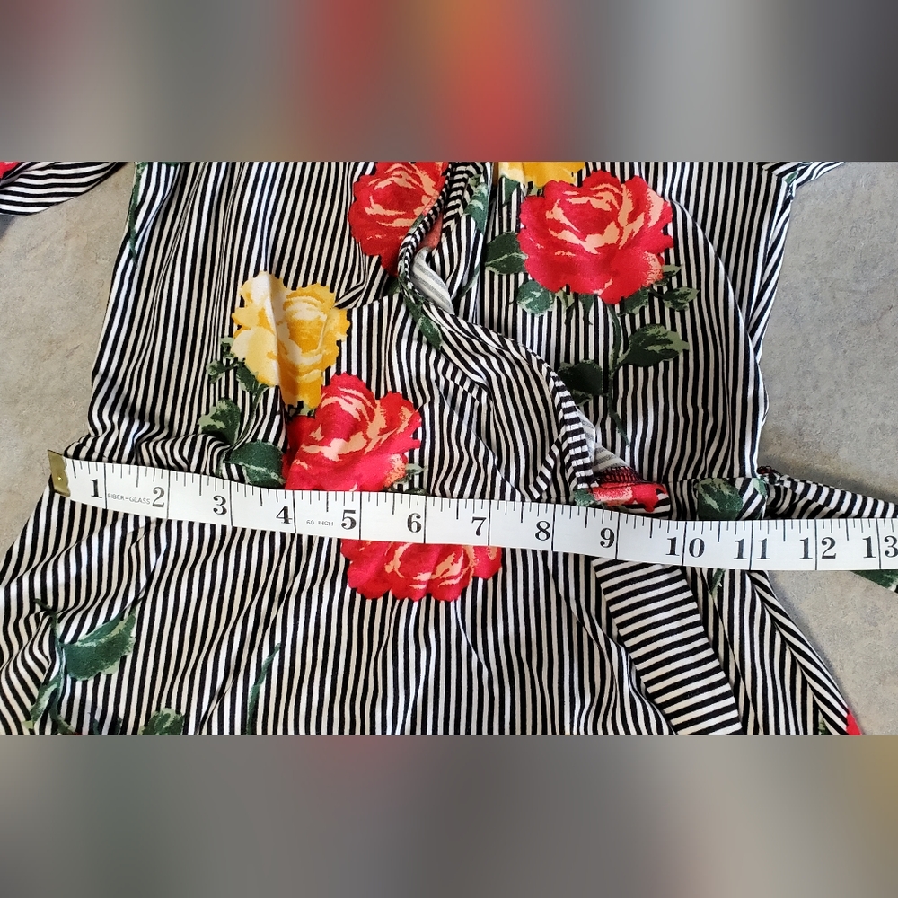 FLORAL AND STRIPED FAUX WRAP MINI DRESS - Picture 4 of 6